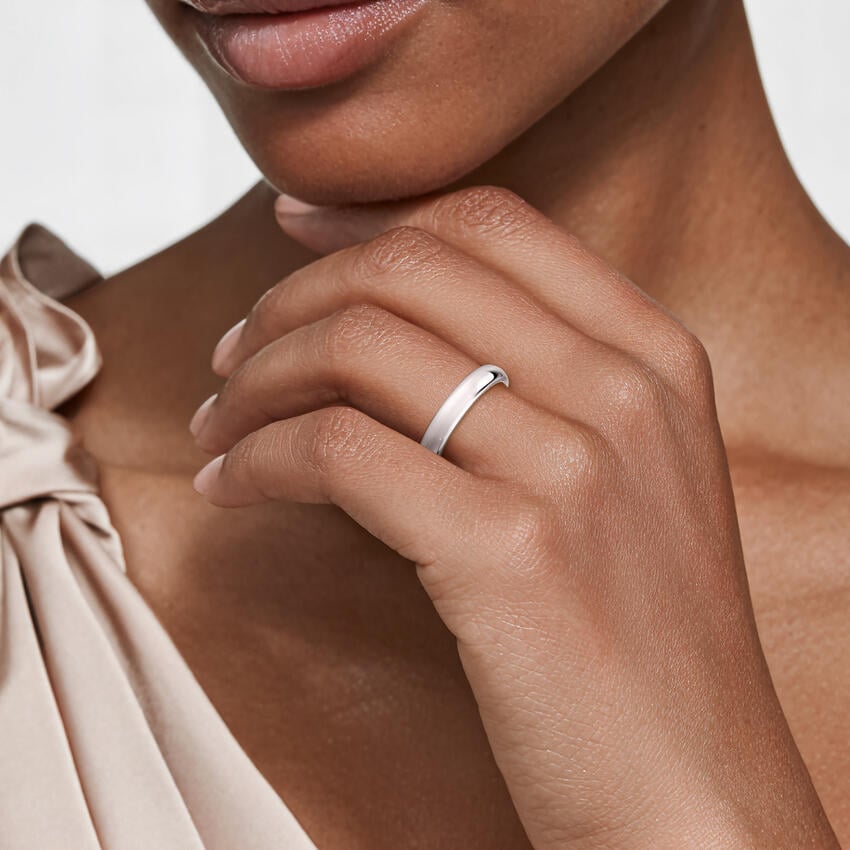 Classic Comfort 3.5mm - White Gold - Lifestyle