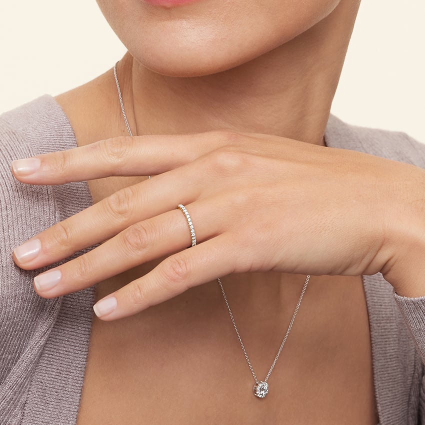 Petite Scallop - Yellow Gold - Lifestyle