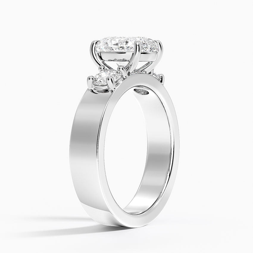 Esme Oval lab-grown diamond ring, side1, 2 ct