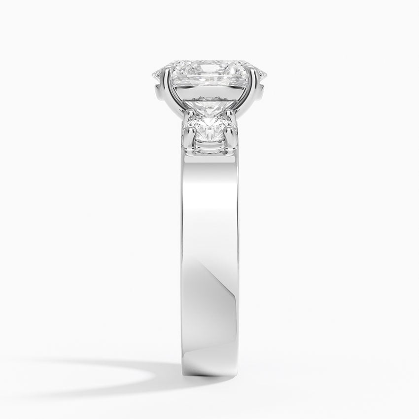 Esme Oval lab-grown diamond ring, side2, 2 ct