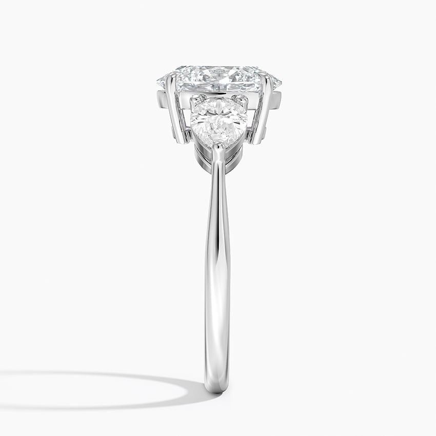 Gloria Oval lab-grown diamond ring, side2, 2 ct