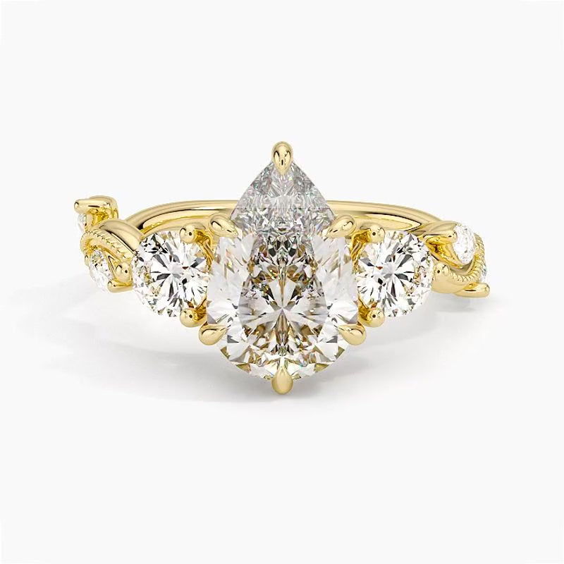 Patagonia Diamond Ring - Yellow Gold - 360 Loop