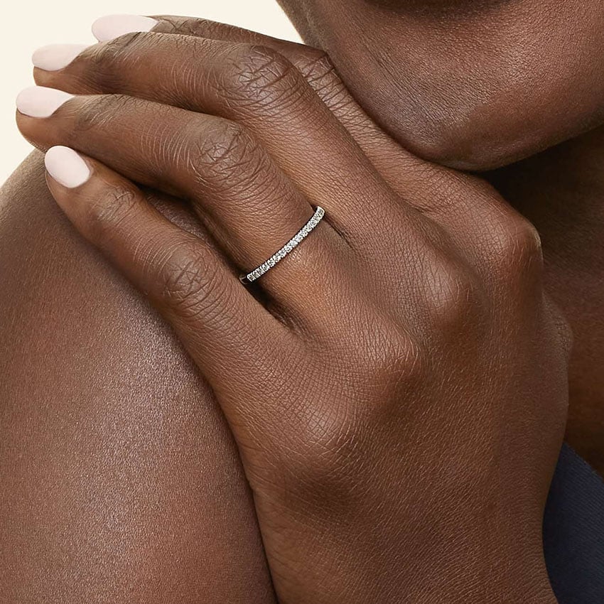 Petite Pavé - White Gold - Lifestyle