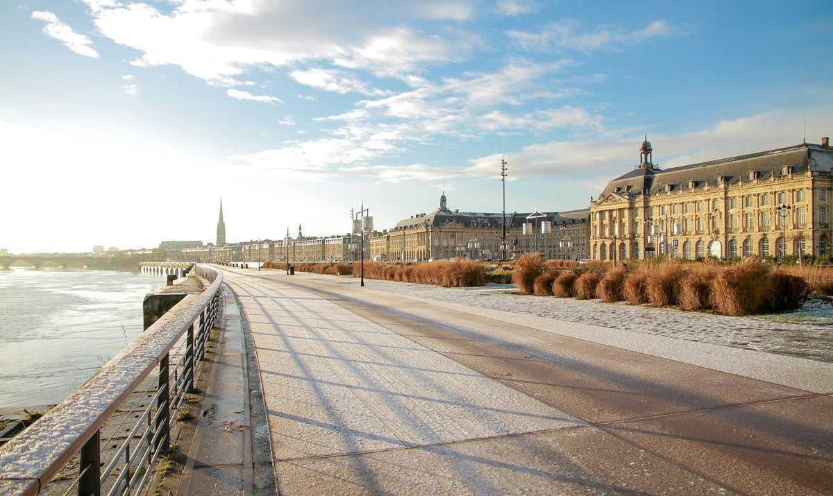 Bordeaux, The Crescent Bend