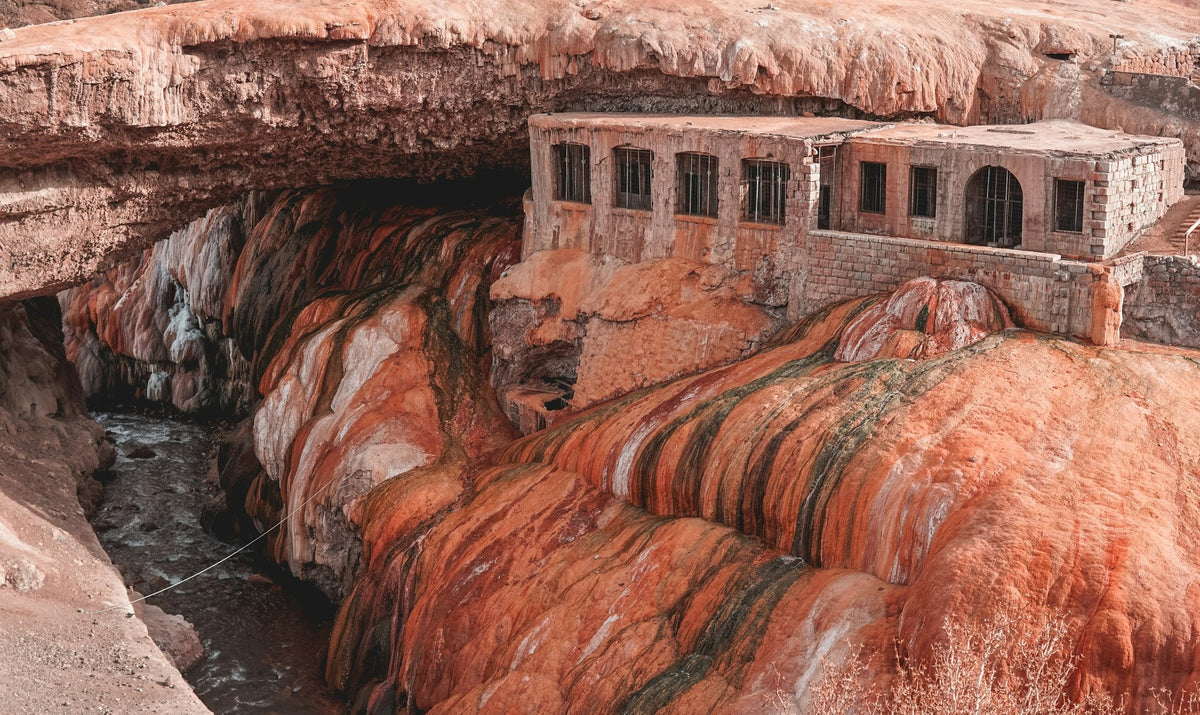 Mendoza, The Stone Arch