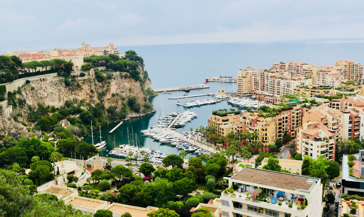 Monaco, The Wall Behind