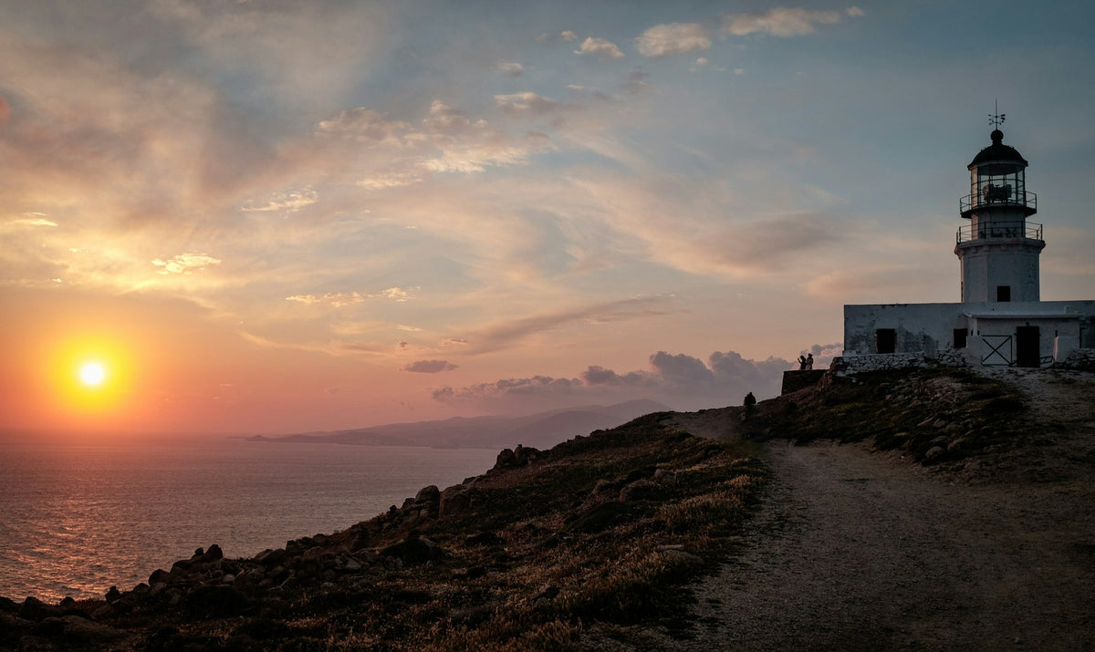 Mykonos, Corners First