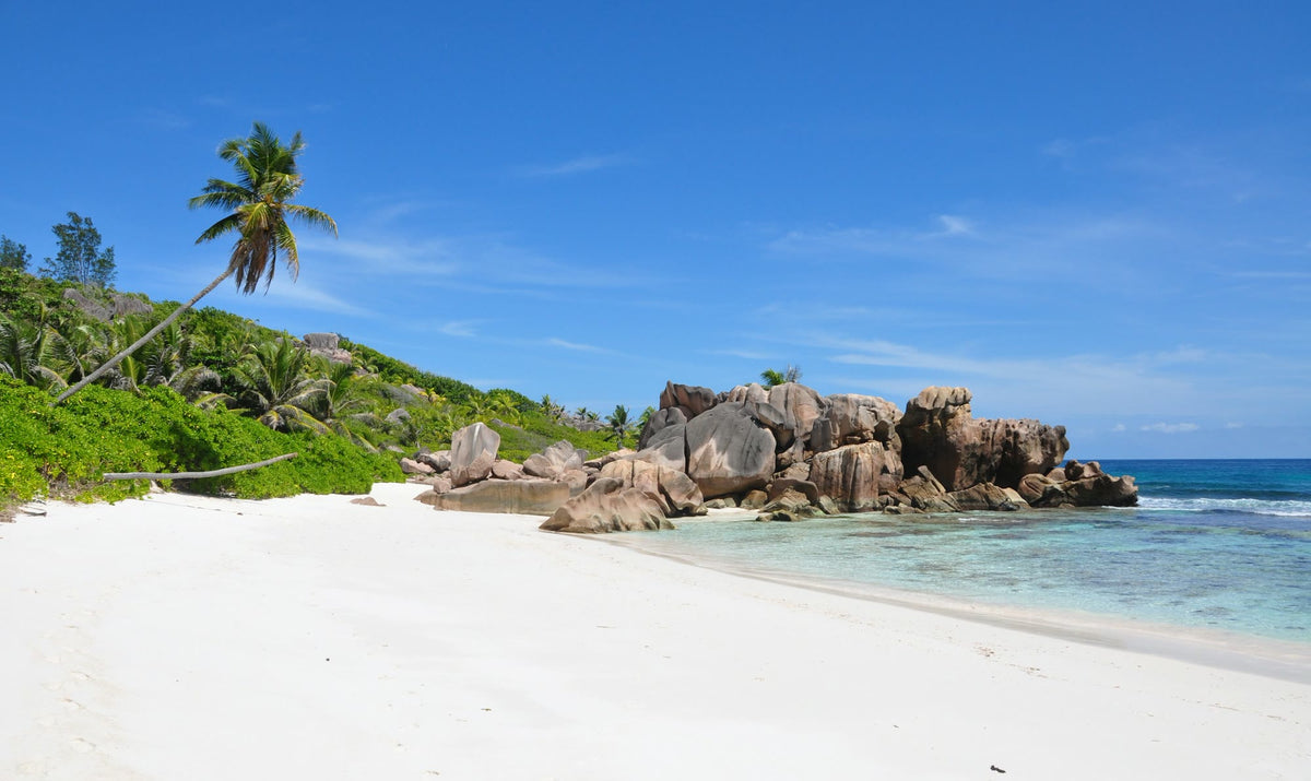 Seychelles, The Worn Boulders