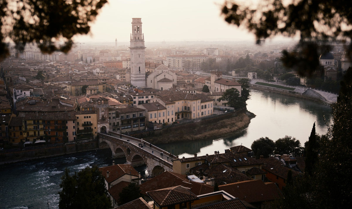 Verona, The Open Side