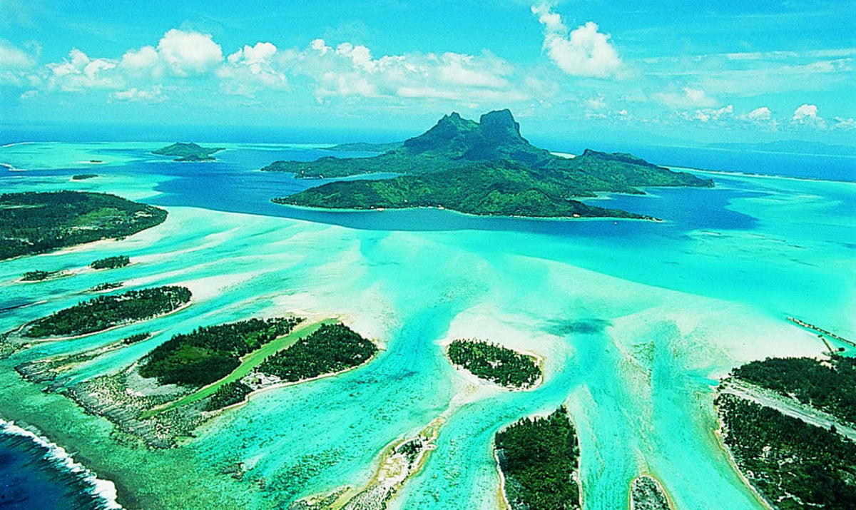 Bora Bora, Seven Shades Of Water